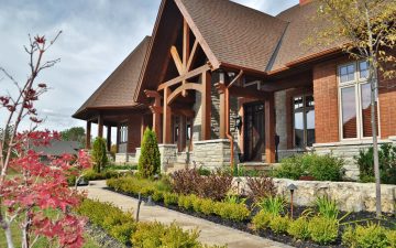 Barrie Timbered Front Yard 4